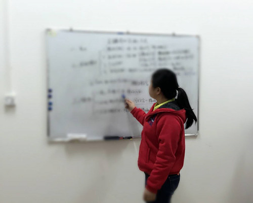 侨洋实业电子商务部职能工作演讲。 侨洋实业电子商务部职能工作演讲。